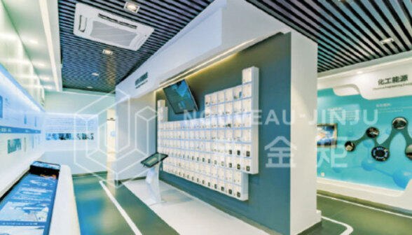 大型商業(yè)空間室內(nèi)外環(huán)境的藝術(shù)設(shè)計置景及施工維護(hù)